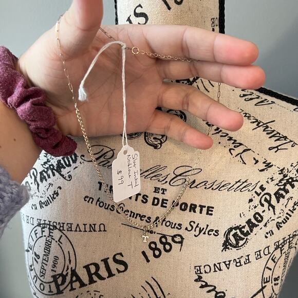 NWT Silver Initial T necklace delicate chain - Picture 4 of 6